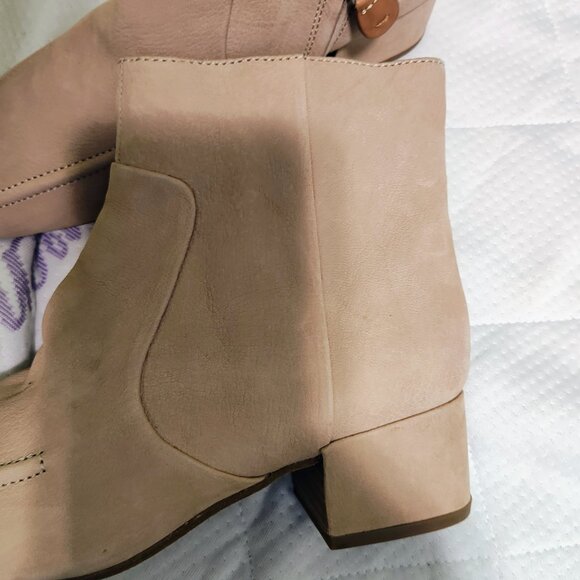 Kenneth Cole Gentle souls Booties 7.5 - Picture 2 of 16